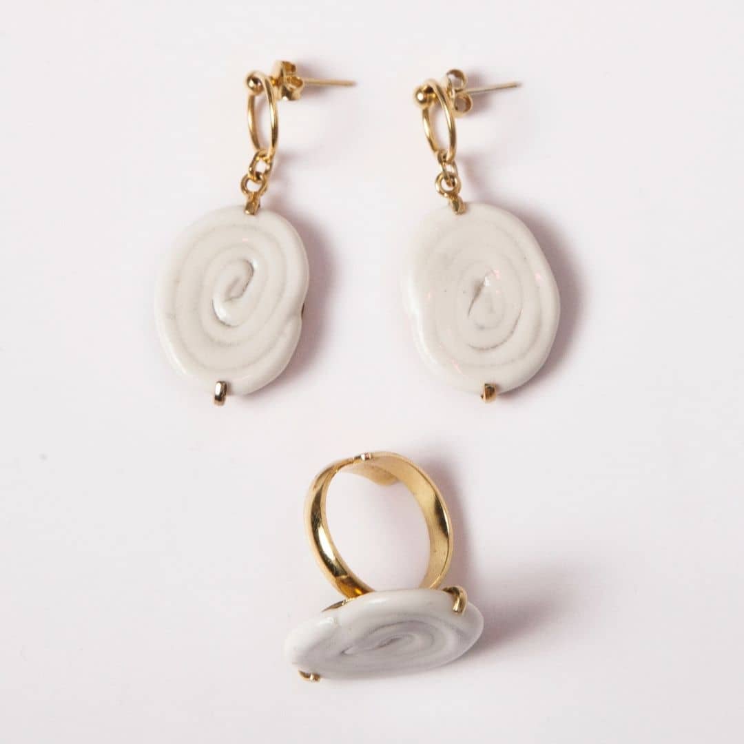 Pendientes "Colección espiral" blanco