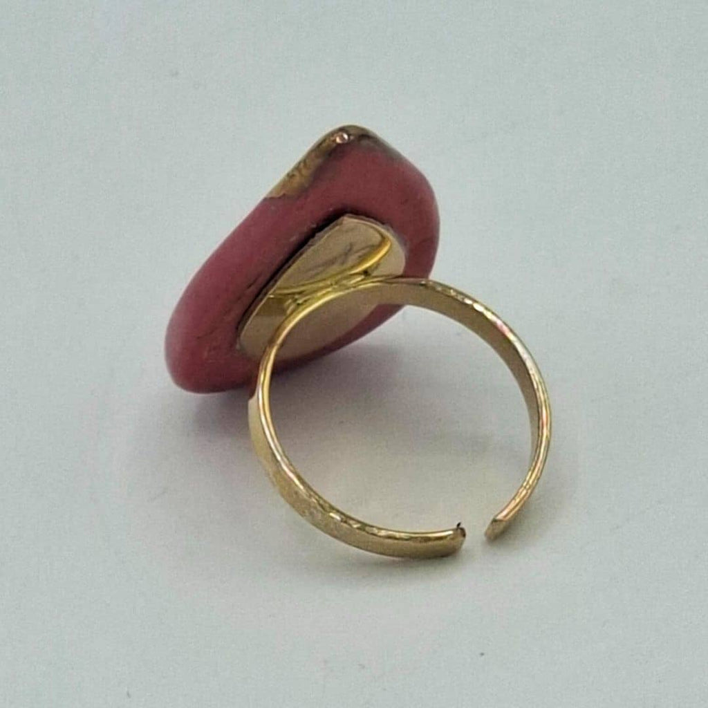 pendientes de porcelana rosa coral con oro"Colección lágrima"