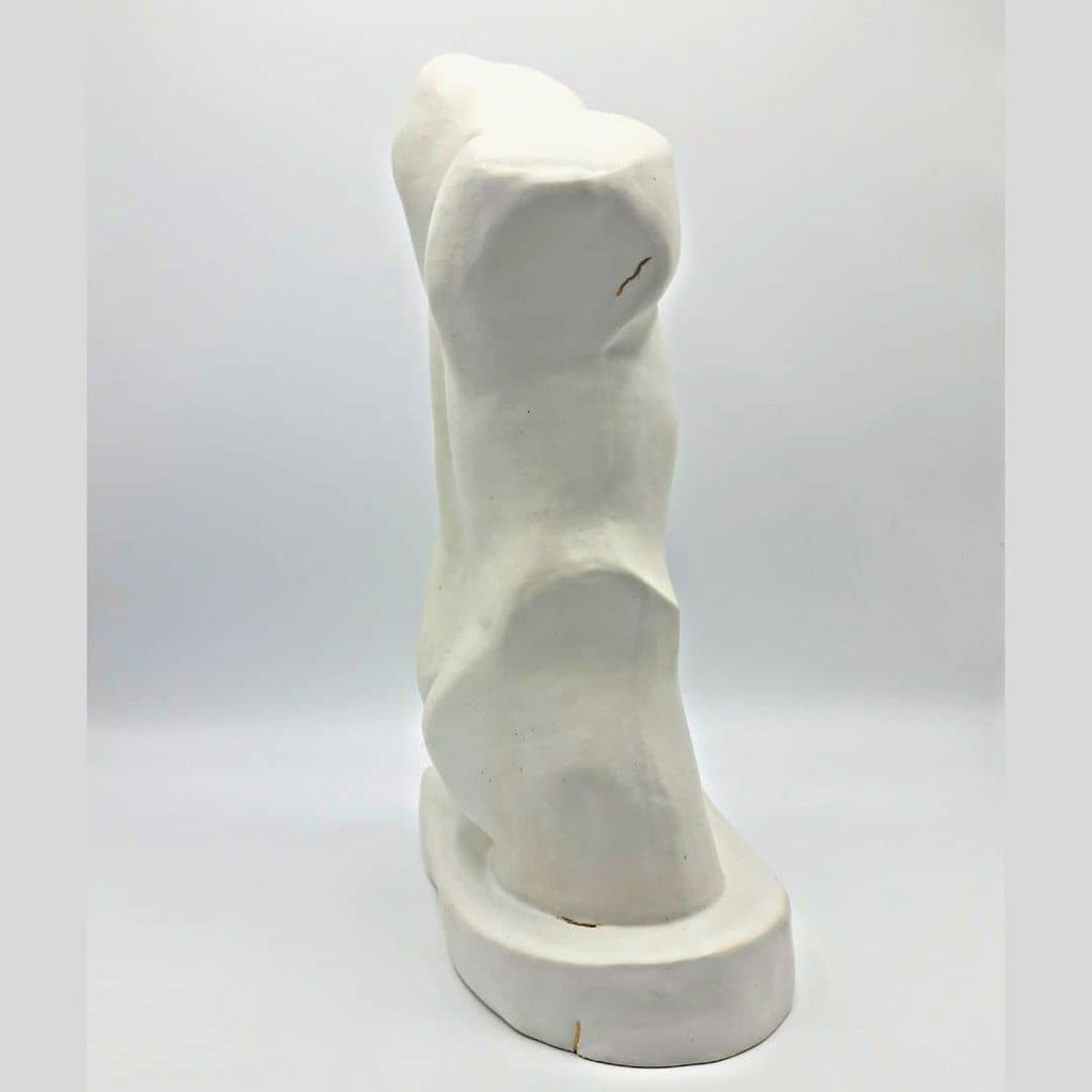 Escultura masculina "El Guerrero"