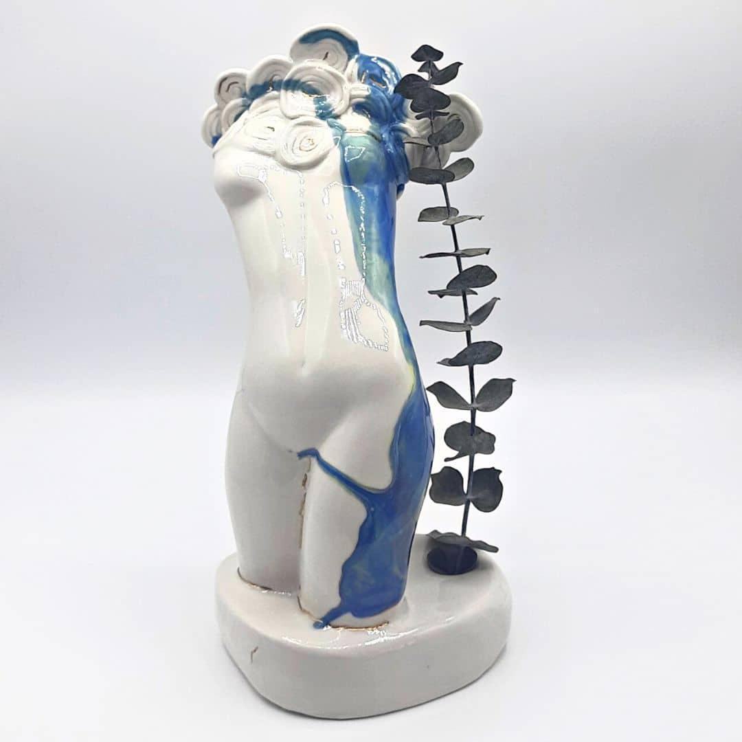 Escultura Funcional "La dualidad de la mujer"