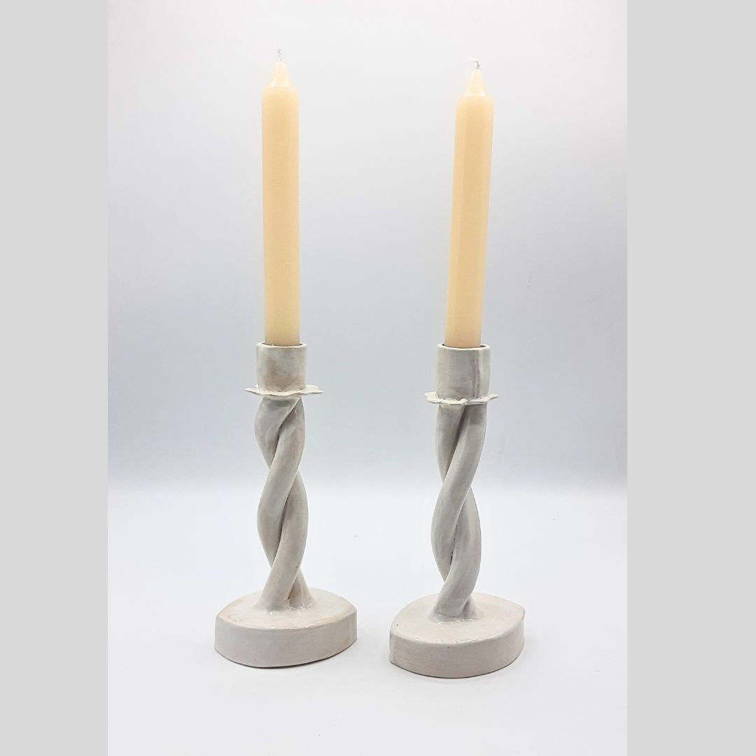 Candelabro blanco ( una vela)