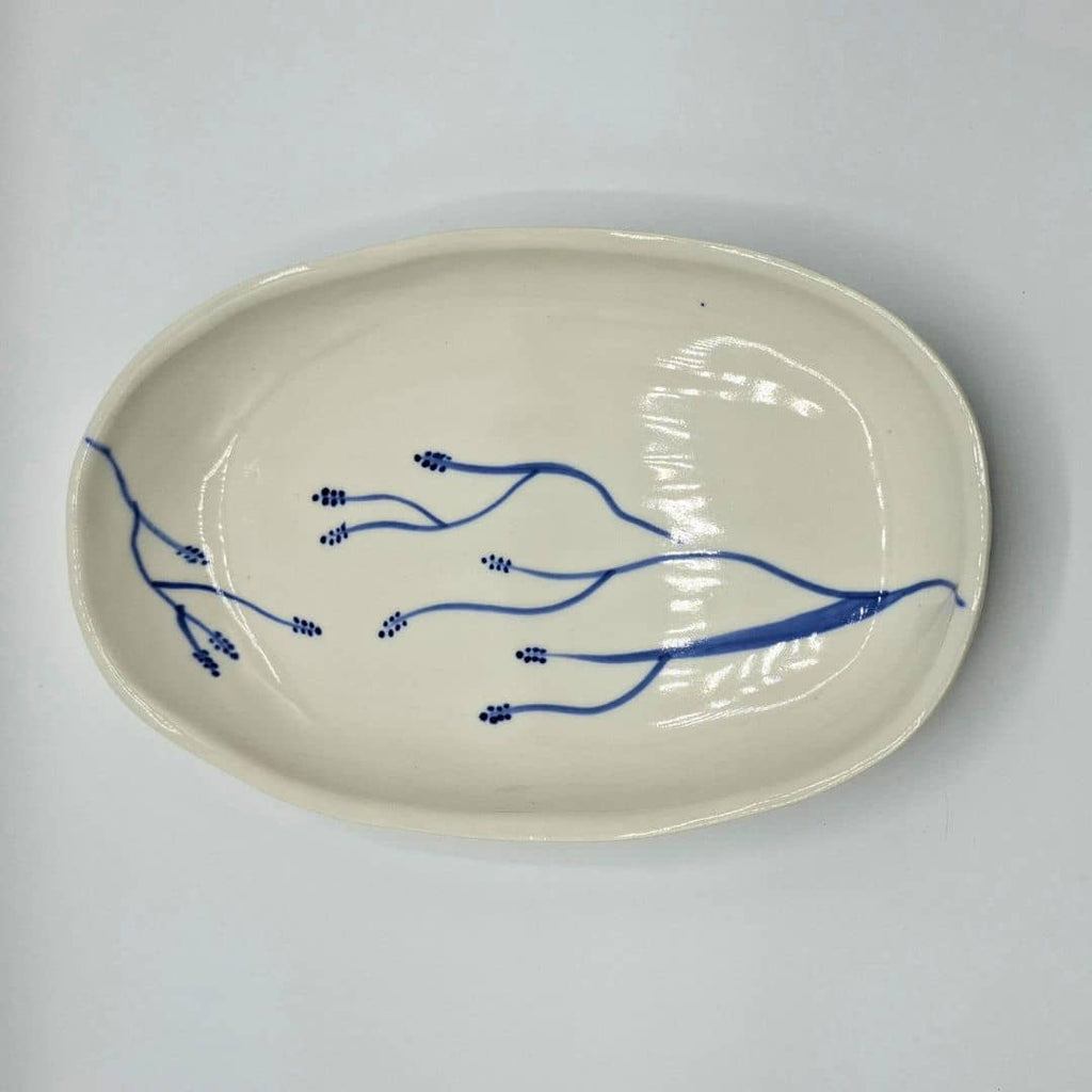Bandeja mediana de porcelana " Colección Racimos"