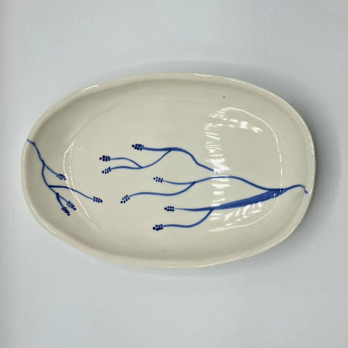 Bandeja mediana de porcelana " Colección Racimos"